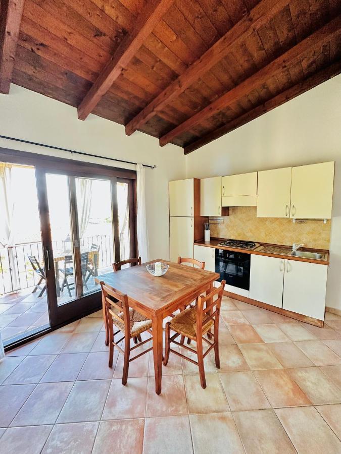 Villa Antonella Apartments オルビア エクステリア 写真