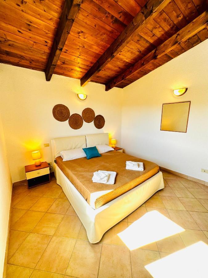 Villa Antonella Apartments オルビア エクステリア 写真