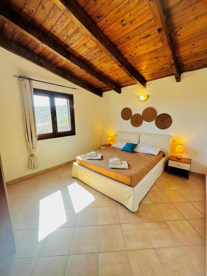 Villa Antonella Apartments オルビア エクステリア 写真
