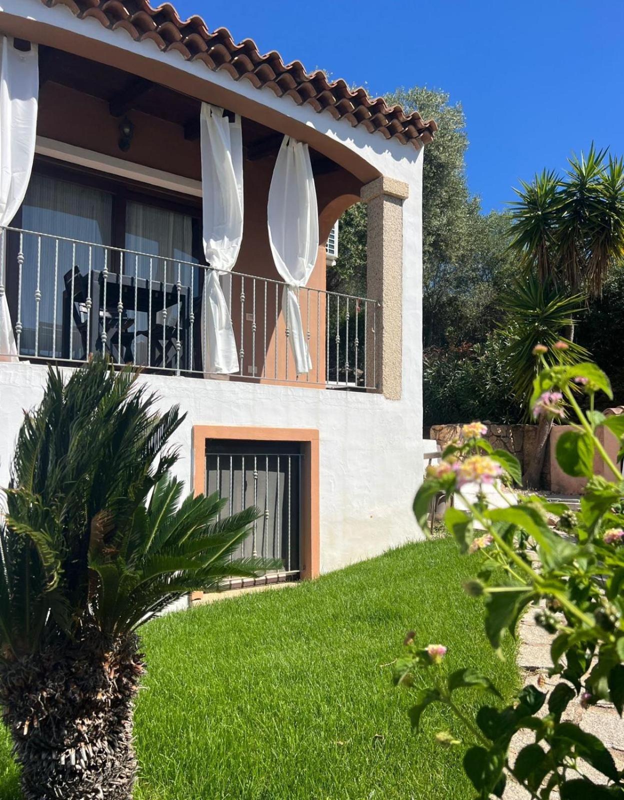Villa Antonella Apartments オルビア エクステリア 写真